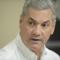 Gonzalo Castillo reaparece en redes para dar pésame por muerte de doña Rosa