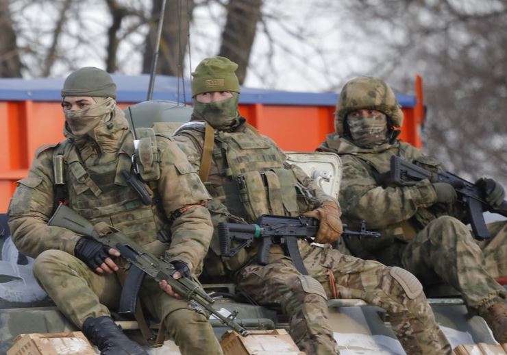 Ministerio de Defensa de Rusia anuncia las primeras bajas durante la operación militar en Ucrania