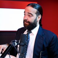 Casals asegura negocio es las AFP “es el más rentable”; dice entregar 30% no es la solución