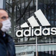 Adidas gana 2,116 millones de euros en 2021, un 389,6 % más