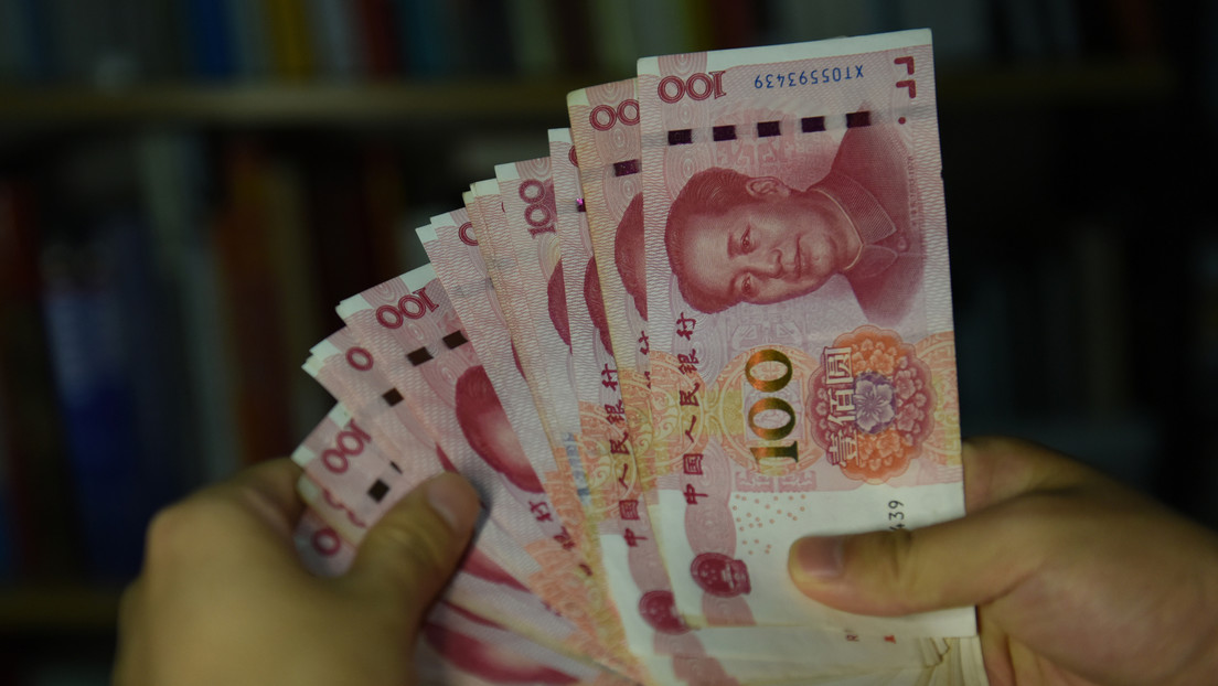 El yuan sustituye al dólar y al euro en el segundo mayor banco de Rusia