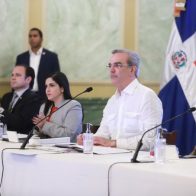 Abinader afirma que RD supera los 12,000 millones de dólares en exportaciones