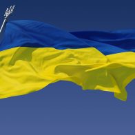 NFT de la bandera ucraniana es vendido por más de 2.000 ethereums