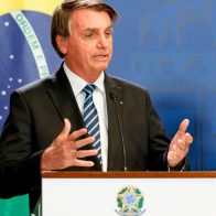 Bolsonaro califica como "inadmisible" decisión de bloquear Telegram en Brasil