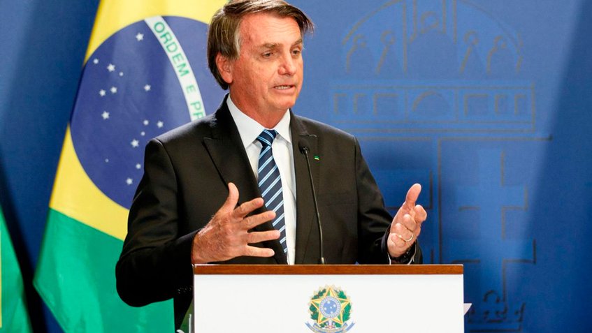 Bolsonaro califica como "inadmisible" decisión de bloquear Telegram en Brasil