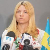 Denuncian cónsul de Ucrania obstaculiza traslado de refugiados a hoteles de Puerto Plata