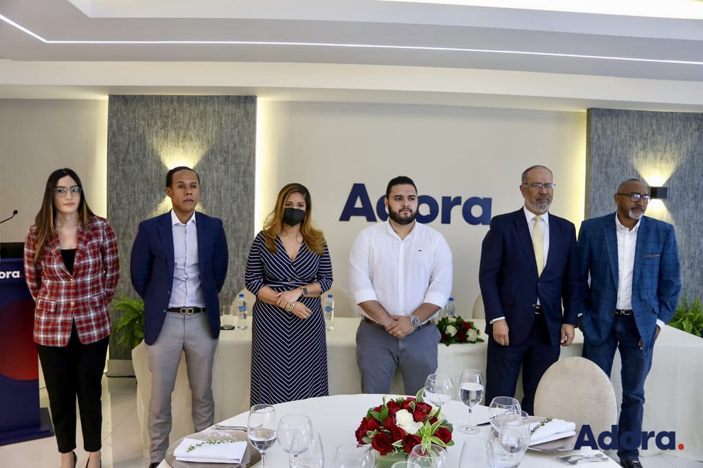 ADORA crea cooperativa de radiodifusores