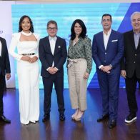 Iván Ruiz celebra el séptimo aniversario de su programa de televisión “Énfasis”