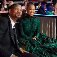 Filtran video de la bofetada a Chris Rock donde se observa a Jada Smith riéndose