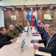 Ucrania y Rusia reanudan la quinta ronda de negociaciones