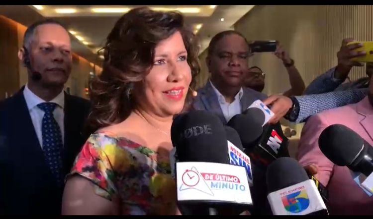 Margarita Cedeño: Siempre he dicho de manera tajante modificar Constitución es una "Barbaridad"