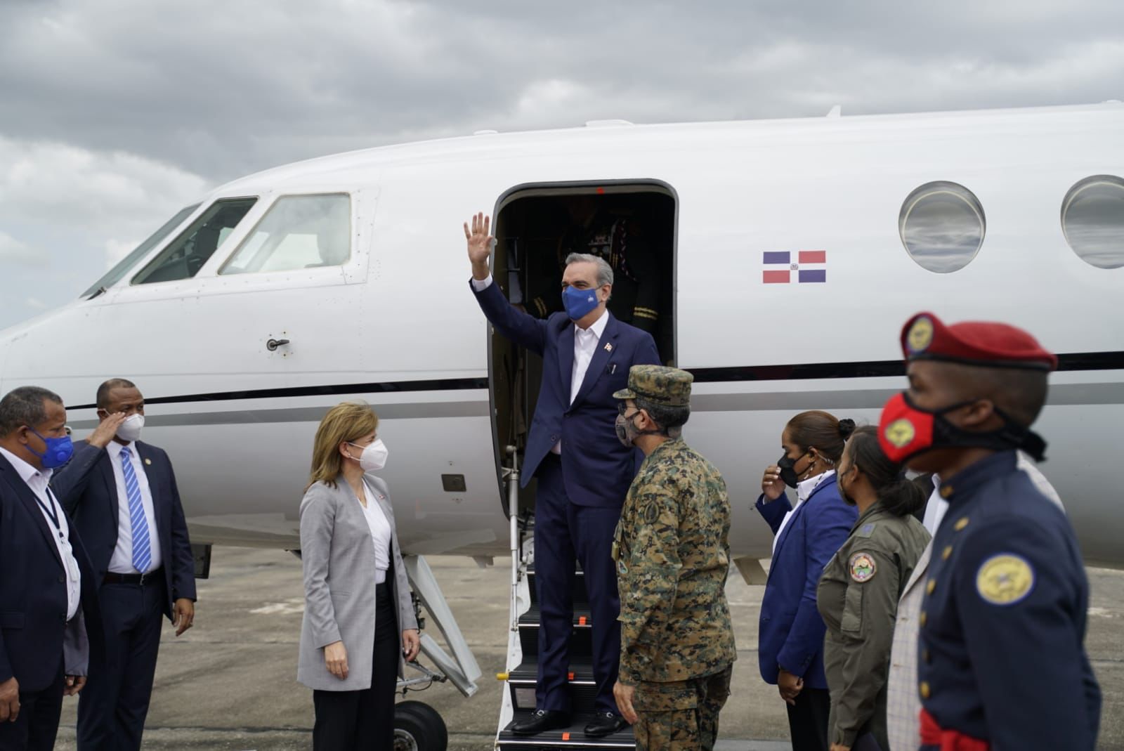 Abinader viajará a Argentina y Chile