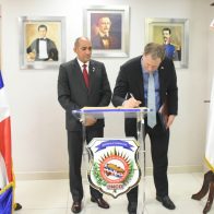 Subsecretario de Defensa EE.UU visita la DNCD para combatir el crimen organizado