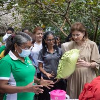 Raquel Peña se reúne con mujeres emprendedoras de Espaillat
