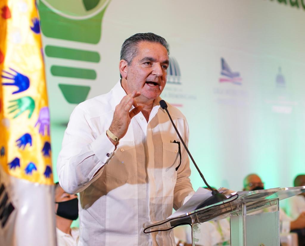Neney Cabrera sobre Sobre la reforma constitucional: “El ladrón juzga por su condición”