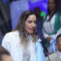 Legisladores escogen como diputada a viuda de López Chávez