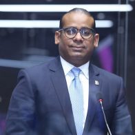 Tras accidente de tránsito, diputado Aníbal Díaz tendrá que usar cuello ortopédico