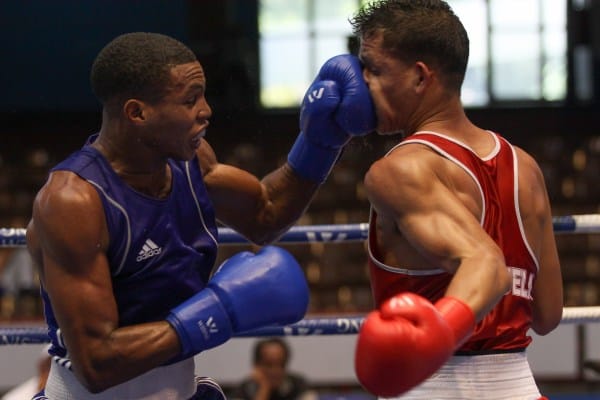Un excampeón mundial juvenil de boxeo deserta del equipo cubano en Ecuador