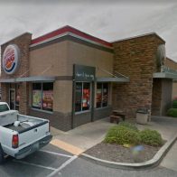 Empleada de Burger King le disparó a un cliente por lanzarle mayonesa en la cara