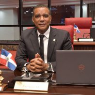 Senador Carlos Gómez entrega dos ambulancias en la provincia Espaillat