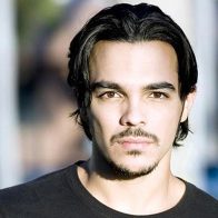 El puertorriqueño Shalim Ortiz ve a los latinos "pegados" en Hollywood