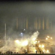 Autoridades logran extinguir incendio en central nuclear ucraniana
