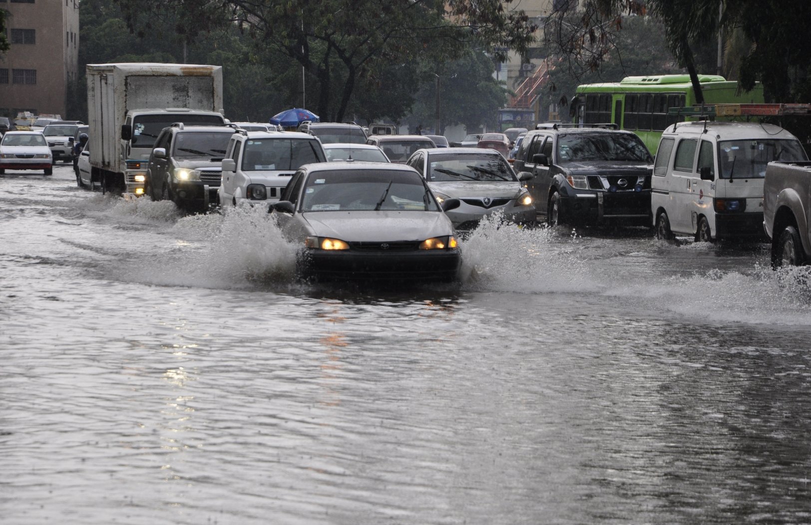 Emiten alerta verde para 8 provincias por posibles inundaciones y crecidas de ríos