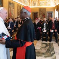 El papa nombró a cardenal Turkson al frente de la Academia Ciencias Sociales
