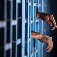 Tribunal condena hombre a 30 años de prisión por prenderle fuego a mujer en hotel