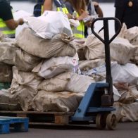Apresan al sur de Canarias un pesquero con 2.900 kilos de cocaína
