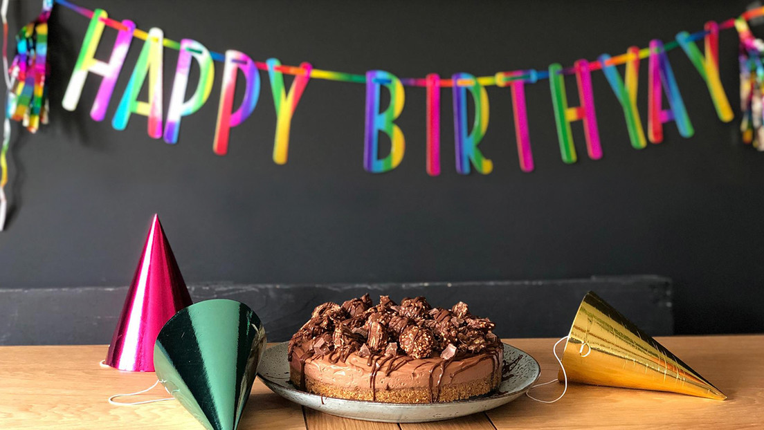 Hombre gana demanda a su empleador tras que le celebrarán su cumpleaños en el trabajo 