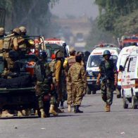 Explosión en una universidad de Pakistán deja 4 muertos, incluidas 2 mujeres chinas