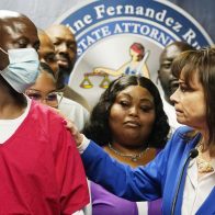 Liberan a un estadounidense condenado erróneamente hace más de 30 años por un asesinato