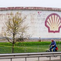 ONG neerlandesa acusa a Shell de "negligente" por incumplir fallo climático
