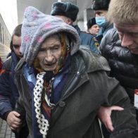 Bombardeo ruso bloqueó temporalmente tres trenes de evacuación en Donetsk