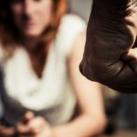 Policía persigue hombre dio paliza a su mujer en Dajabón