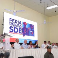 Abinader entrega RD$92 millones a pequeños y medianos empresarios en SDE