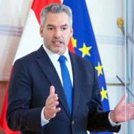Canciller austriaco revela países que no apoyan sanciones sobre el gas ruso