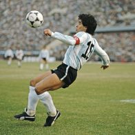 Fiscales piden juzgar a médicos de Maradona por homicidio culposo