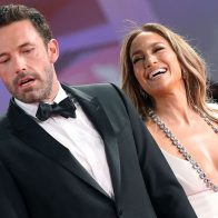 Jennifer López y Ben Affleck se comprometen por segunda ocasión