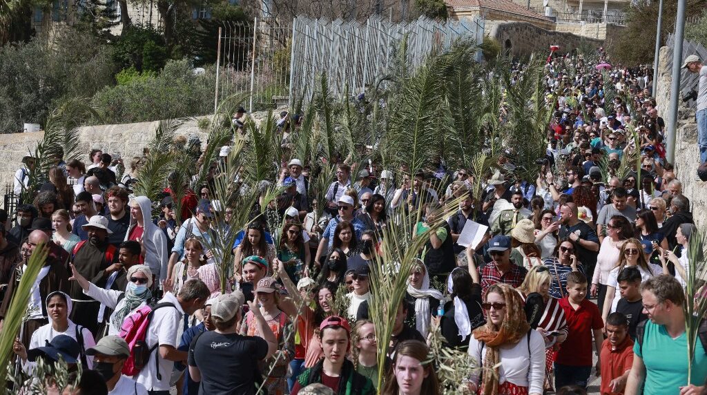 Jerusalén se llena de peregrinos en primer Domingo de Ramos post-pandemia