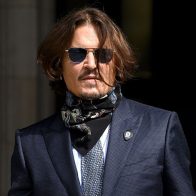 Johnny Depp insiste en que él ha sido víctima de violencia doméstica