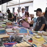 Más de 60 intelectuales y escritores firman manifiesto de boicot a la Feria del Libro 2023