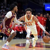Trae Young silencia Cleveland y los Hawks avanzan a playoffs de NBA