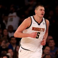 Nikola Jokic y Trae Young, jugadores de la semana en la NBA