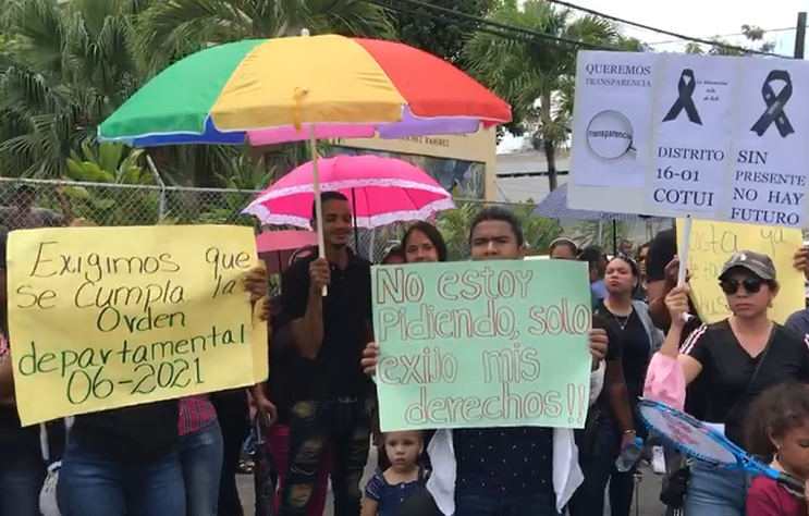 Docentes exigen nombramientos en Cotuí; afirman pasaron concurso
