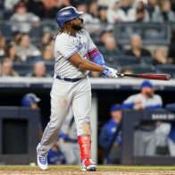 Vladimir Guerrero Jr. despacha su jonrón número 30 de la temporada
