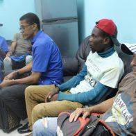 Apresan y sancionan 17 personas por lanzar basura en SDE