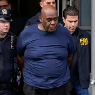 Sospechoso de ataque en metro de Nueva York dio su ubicación a la Policía