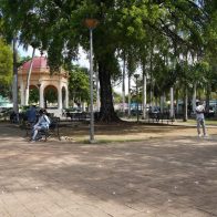“La cosa ha estado muy lenta” afirman comerciantes y taxistas que laboraron este Viernes Santo